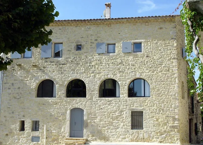 La Maison des Vendangeurs - TABLE D'HÔTES le soir du jeudi au lundi - Jacuzzi - Balnéo SPA - ACCES Piscine pour chambre Grafitti et chambre La Tour